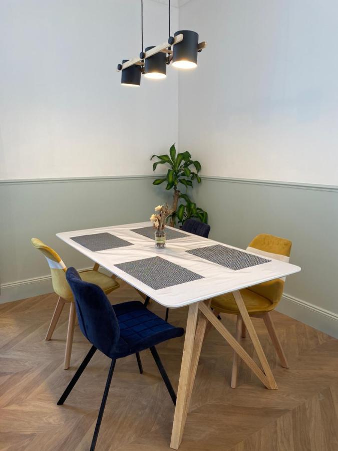Magnifique Appartement Climatise - Classe 4 Etoiles Terrasson Εξωτερικό φωτογραφία